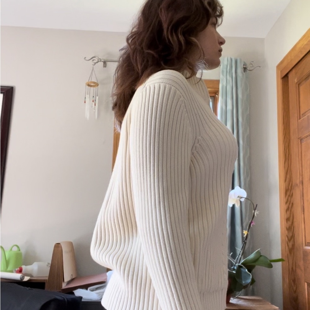Knitted white zip up❤️ - Picture 2 of 3